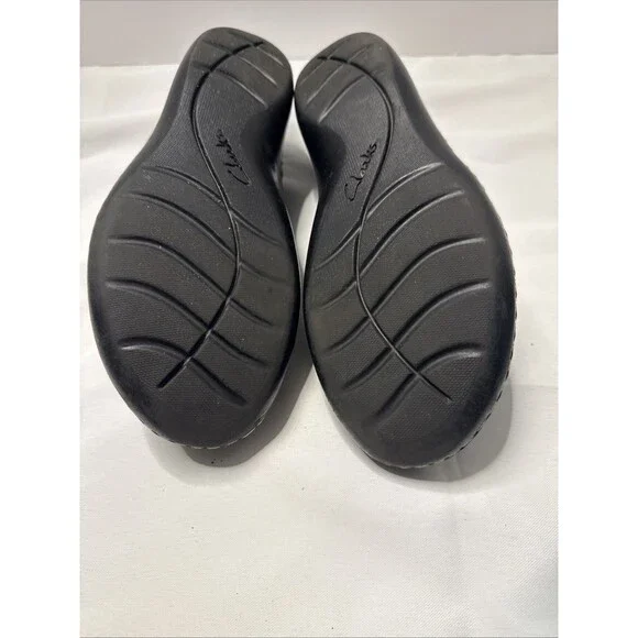 Clarks Women's Ashland Spin Q Flat Black Leather Sz 8.5 Medium Gently Used 2025 - Picture 10 of 10